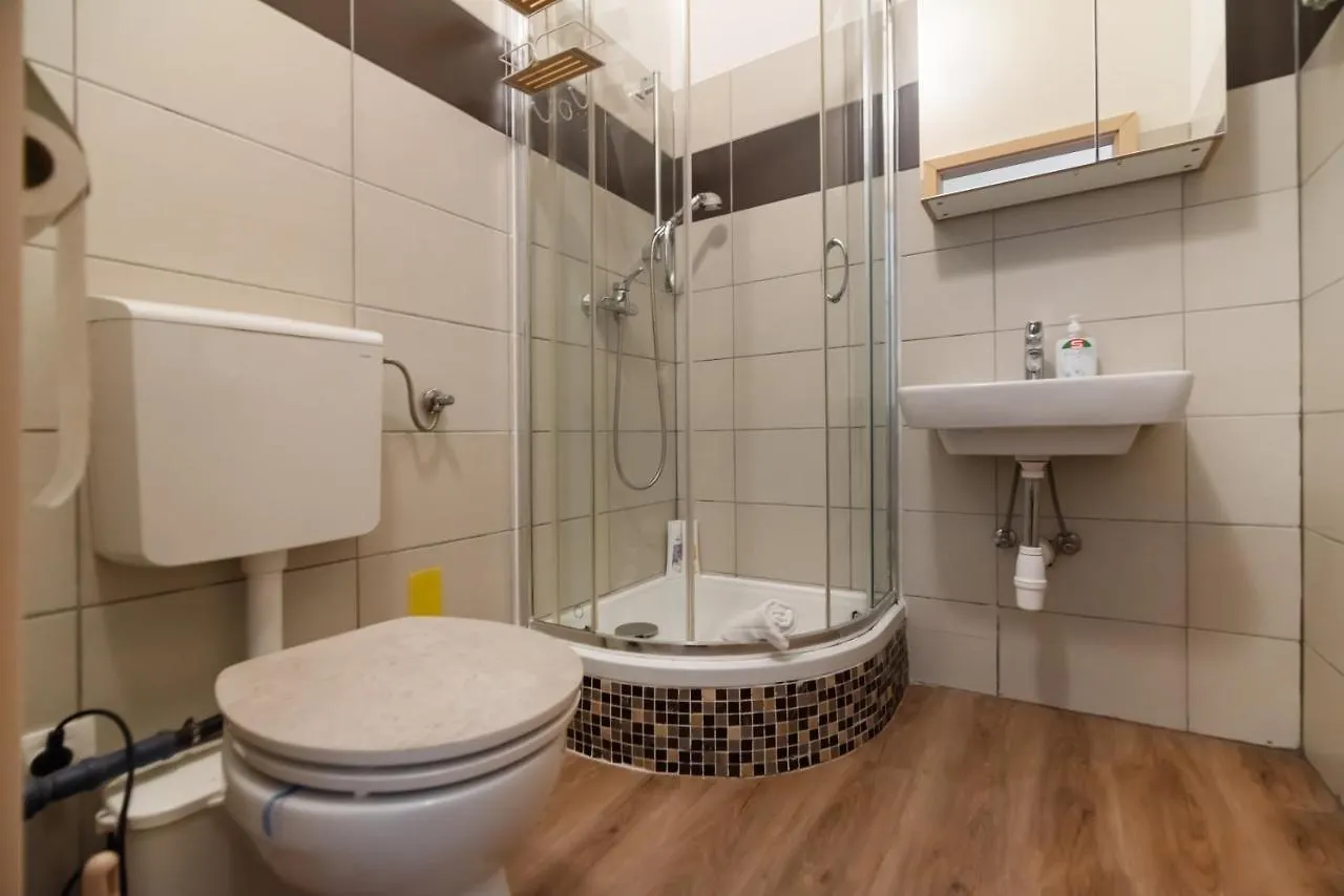 Ruhiges Apartment In 15 Min Zum Zentrum Vídeň