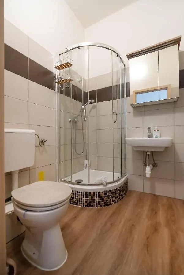Ruhiges Apartment In 15 Min Zum Zentrum Vídeň 0*,