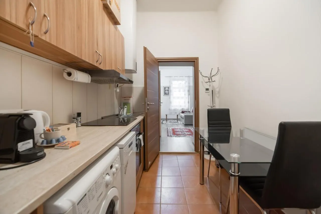 Ruhiges Apartment In 15 Min Zum Zentrum Vídeň
