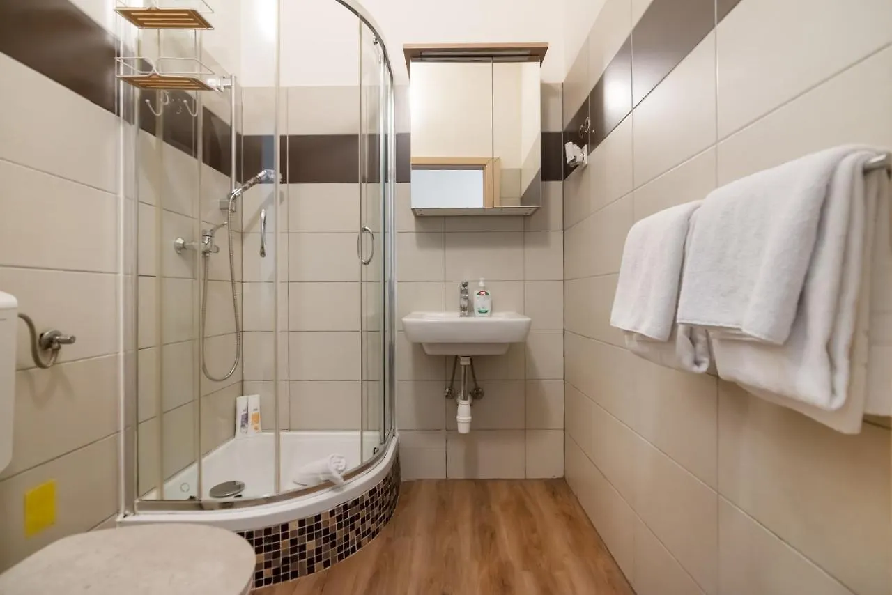 Ruhiges Apartment In 15 Min Zum Zentrum Vídeň